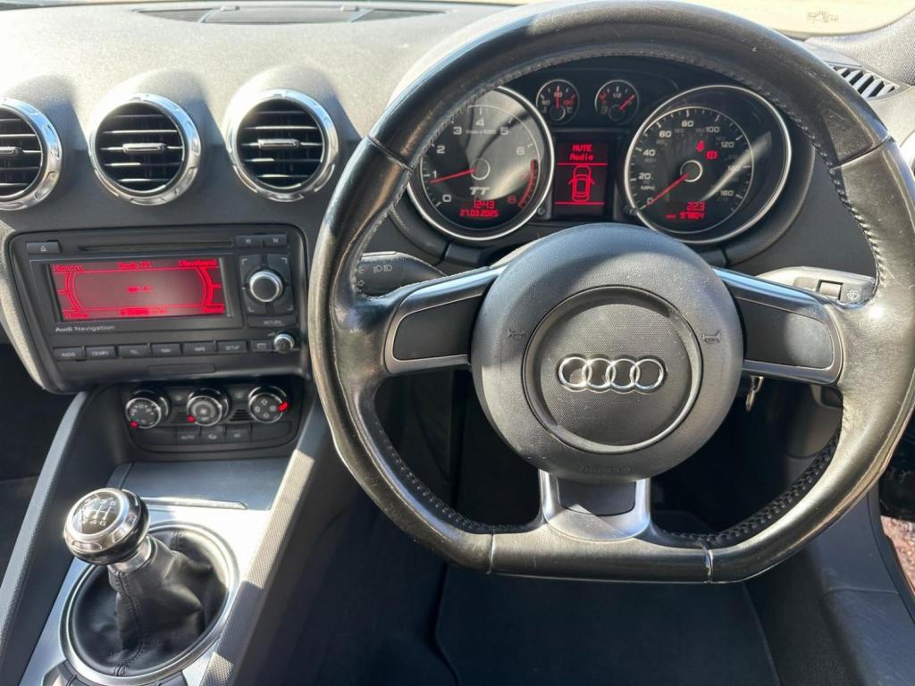 AUDI TT