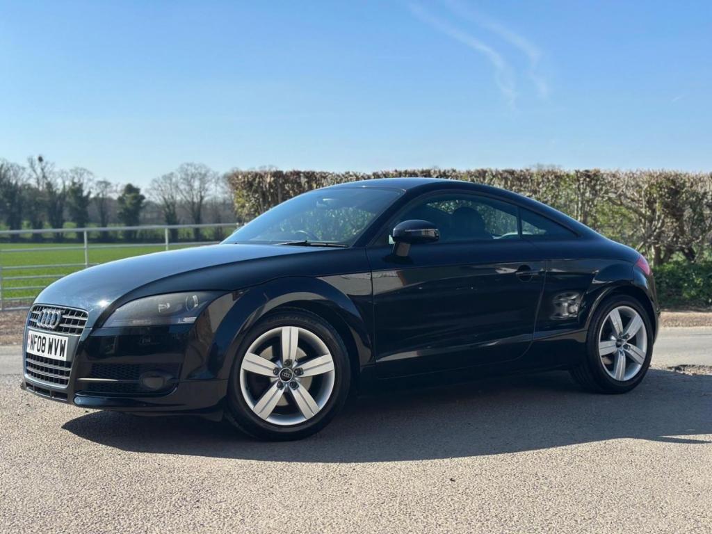 AUDI TT