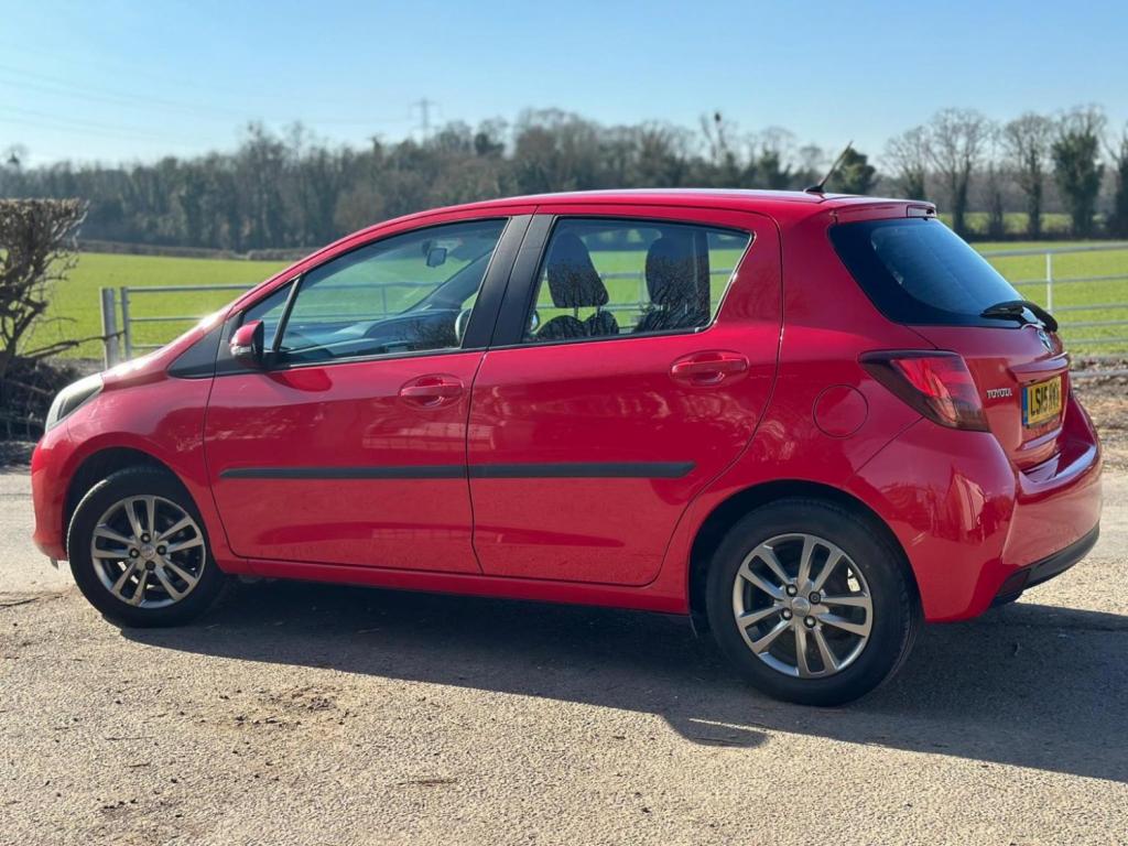 TOYOTA YARIS