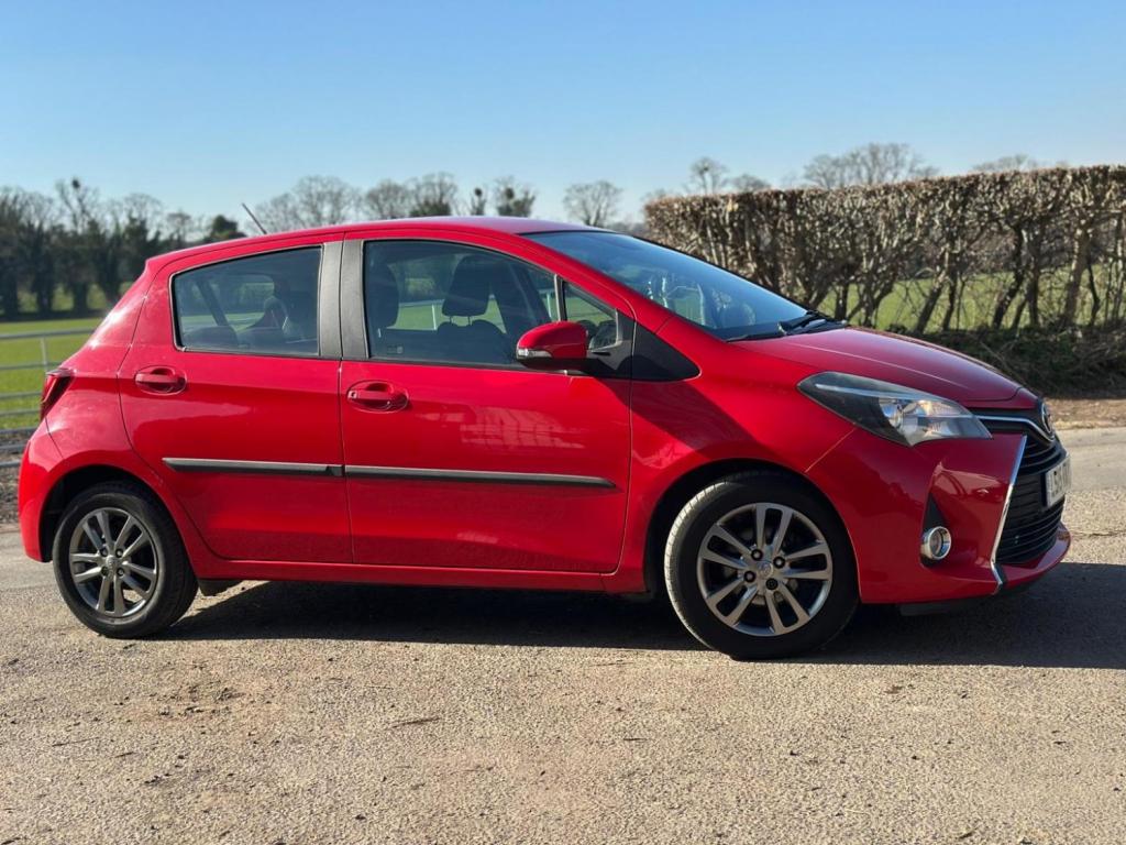 TOYOTA YARIS