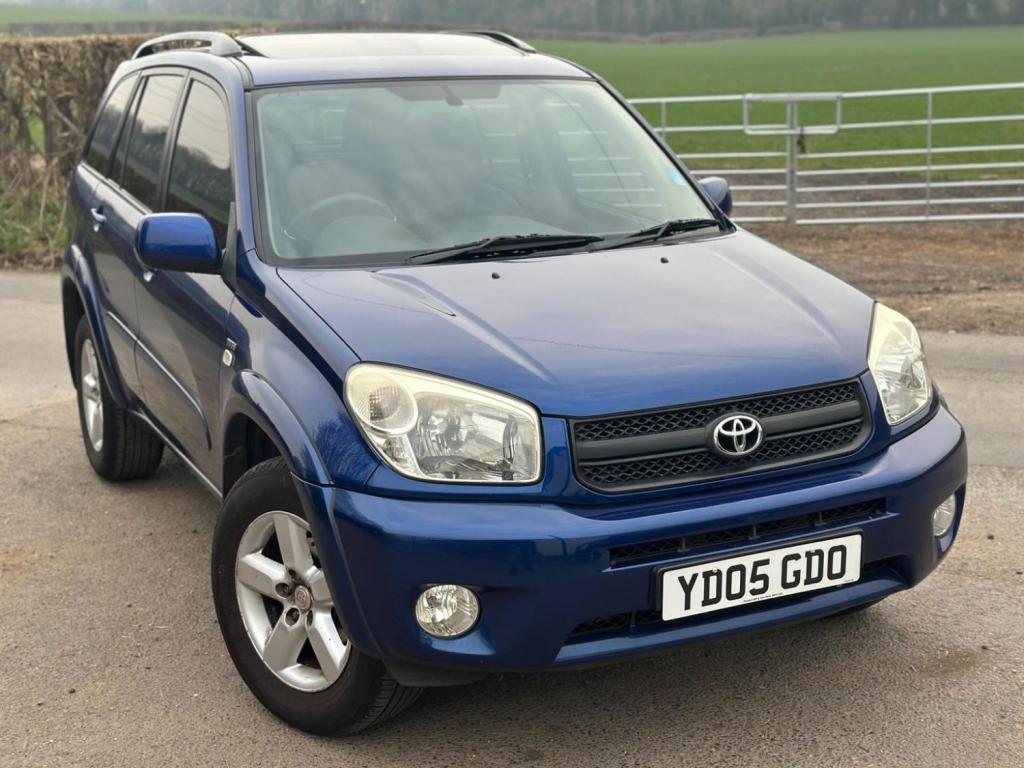 TOYOTA RAV4