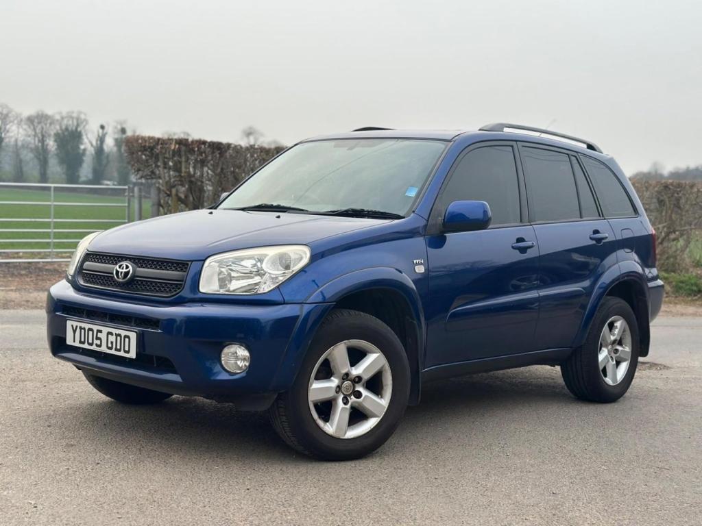 TOYOTA RAV4
