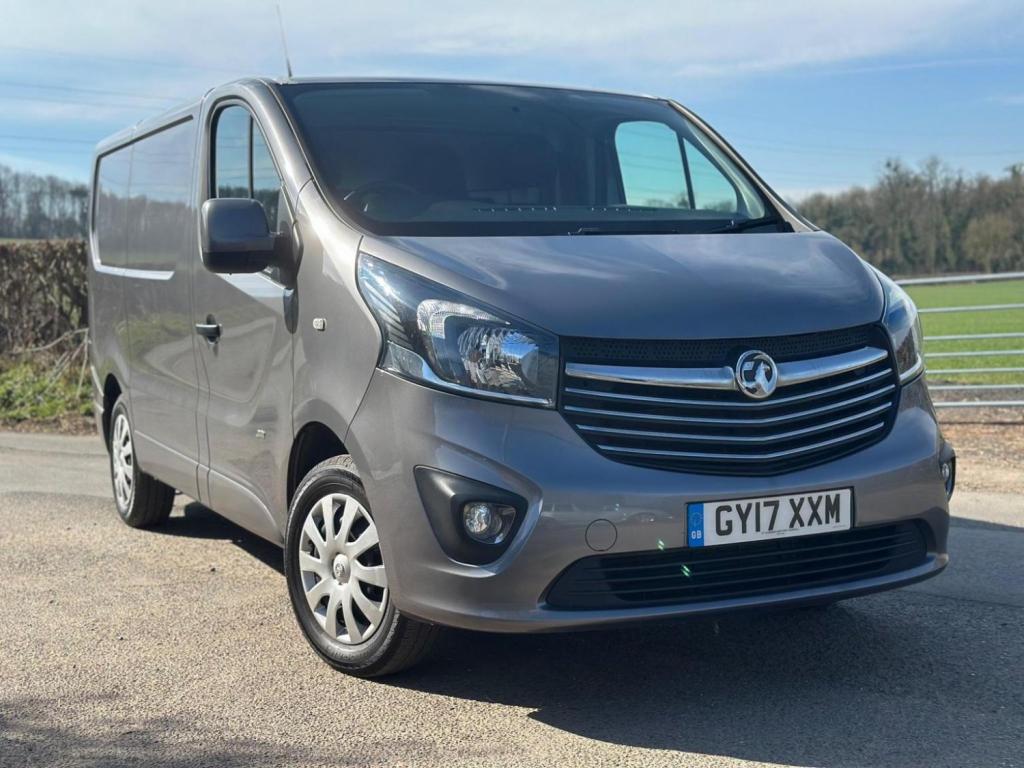VAUXHALL VIVARO