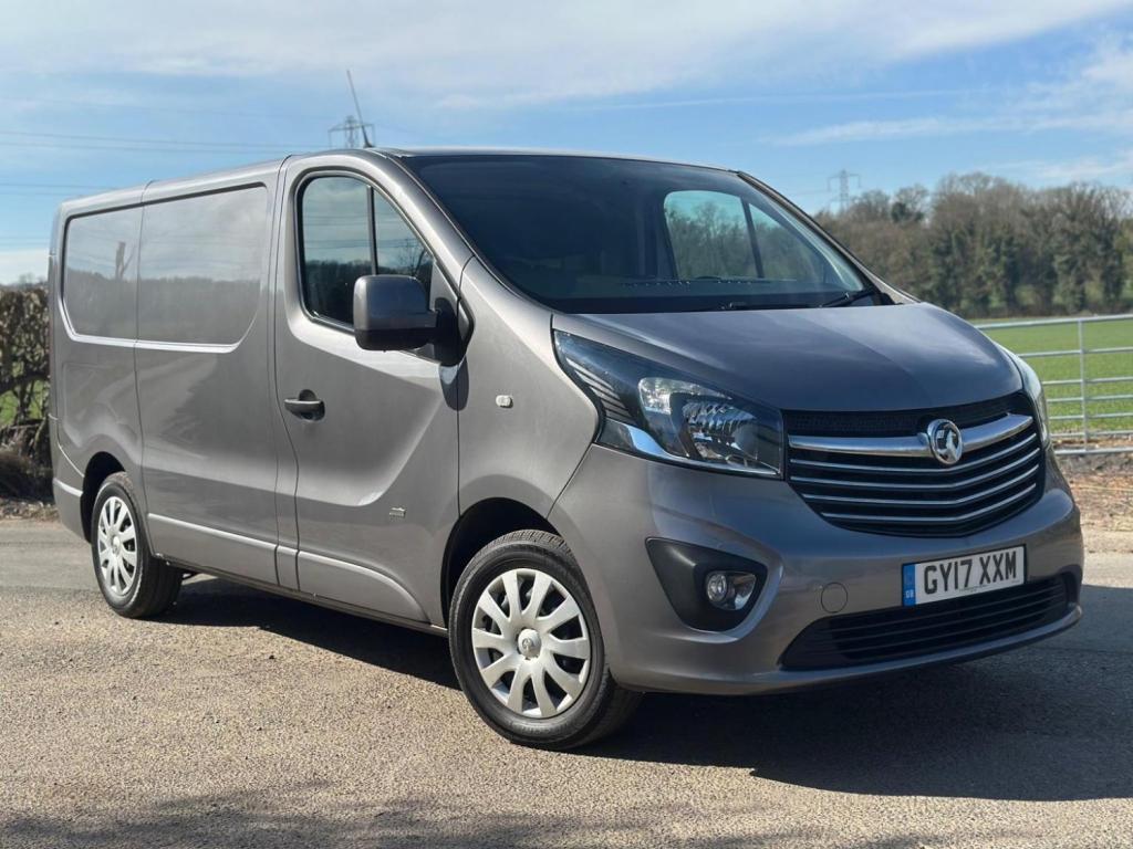 VAUXHALL VIVARO