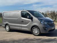 VAUXHALL VIVARO