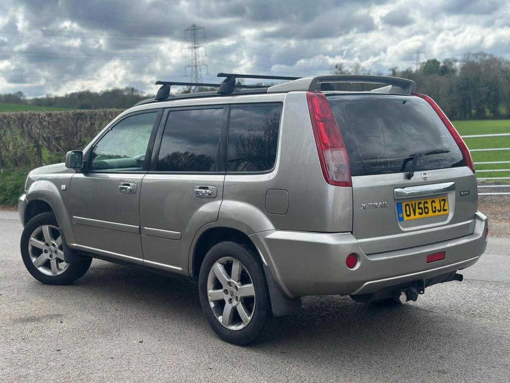 NISSAN X-TRAIL