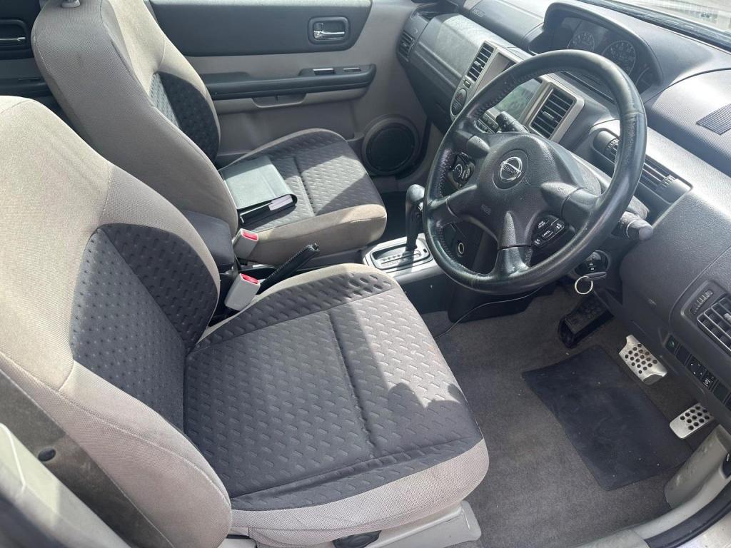 NISSAN X-TRAIL