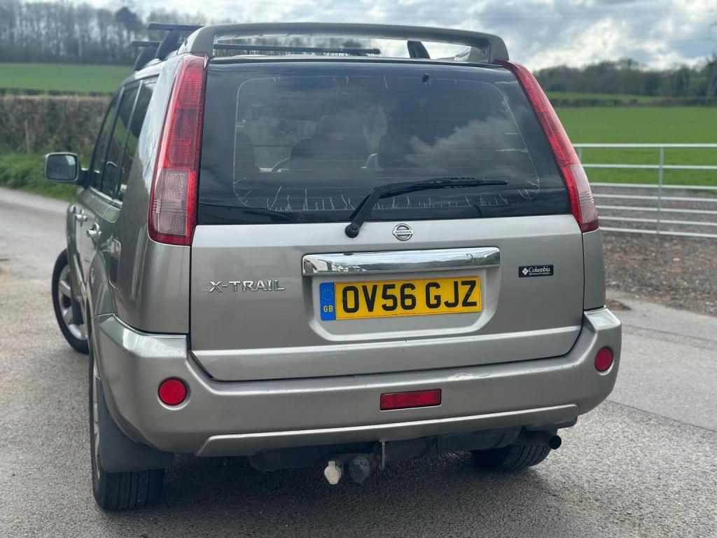 NISSAN X-TRAIL