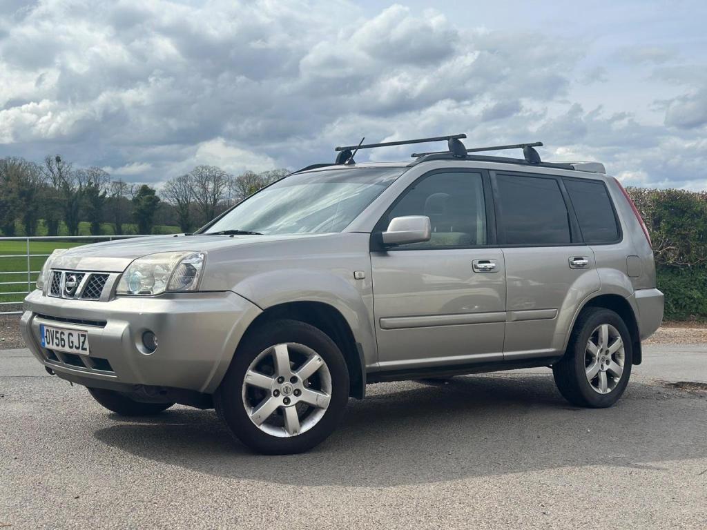NISSAN X-TRAIL