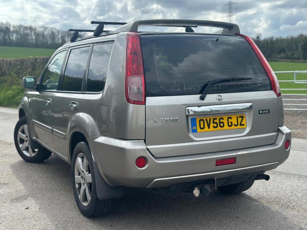 NISSAN X-TRAIL