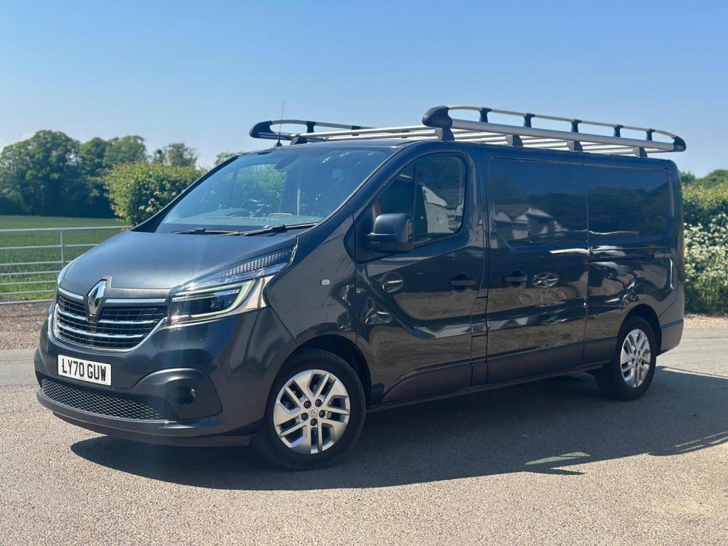 RENAULT TRAFIC