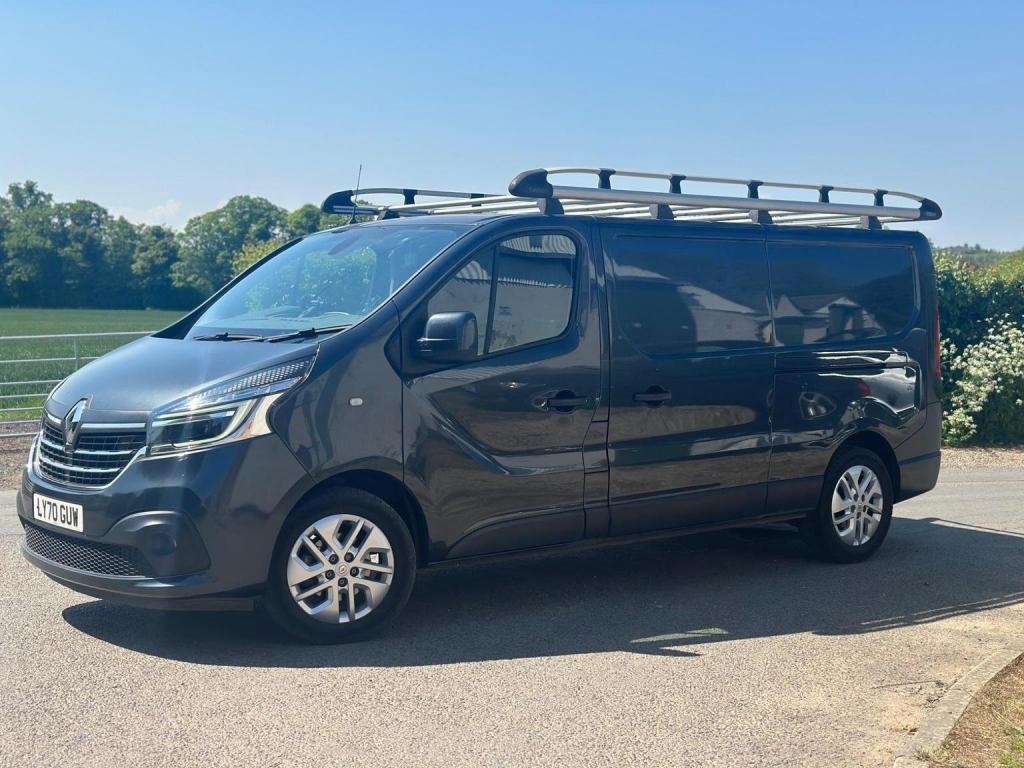 RENAULT TRAFIC