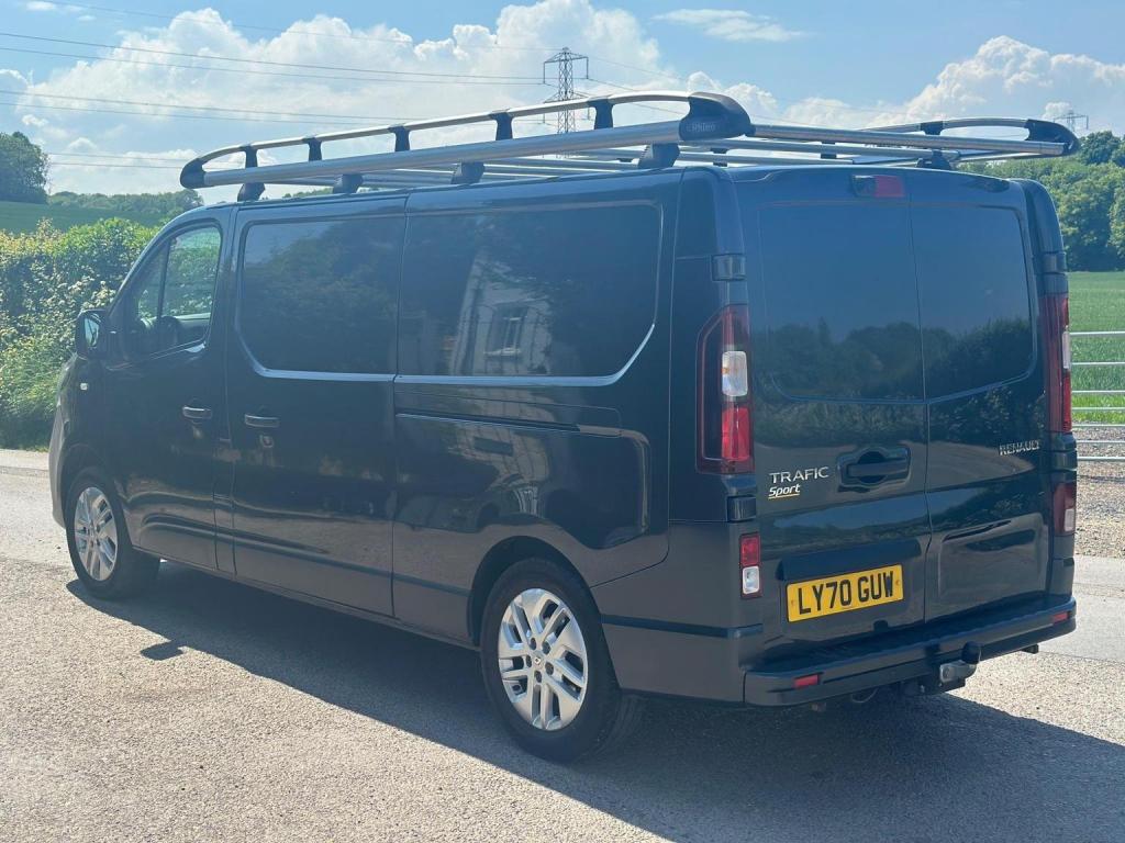 RENAULT TRAFIC