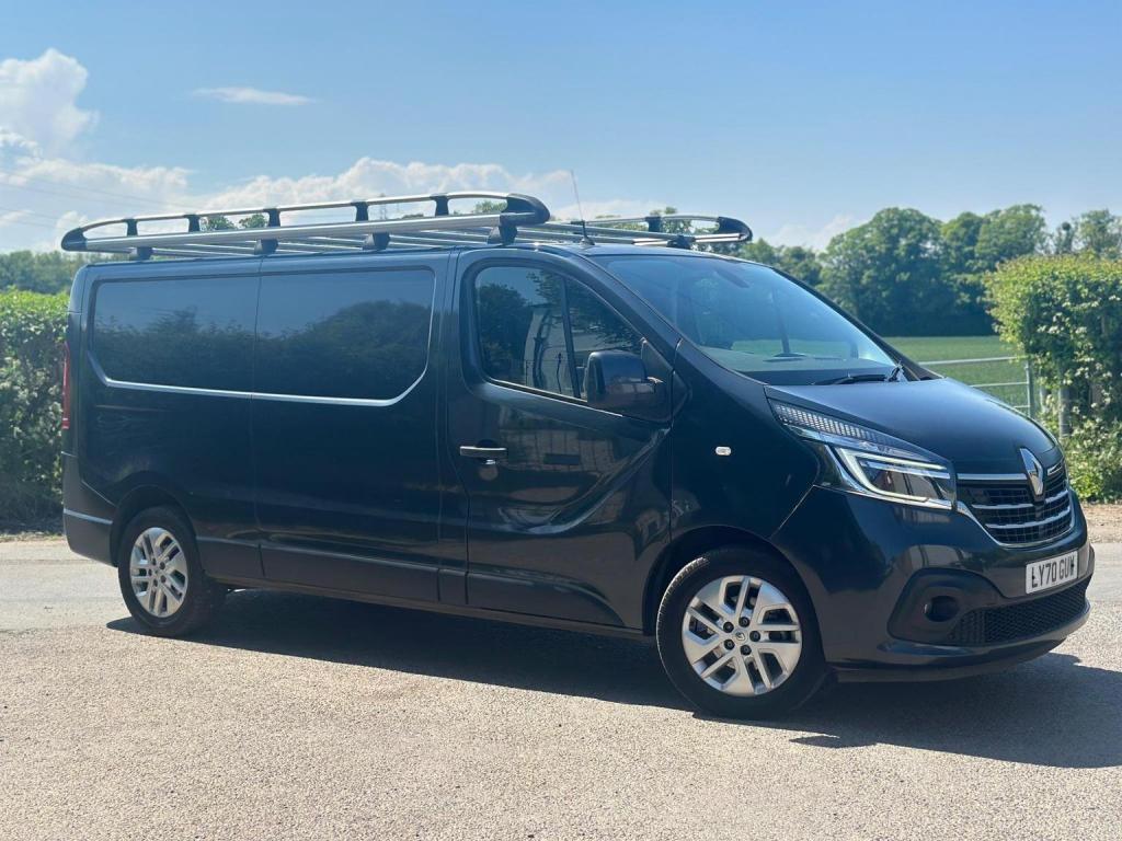 RENAULT TRAFIC
