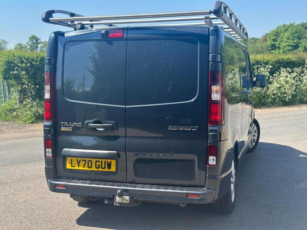 RENAULT TRAFIC