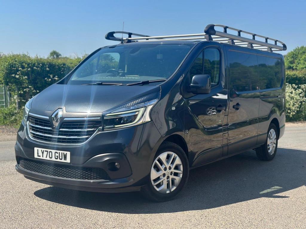 RENAULT TRAFIC