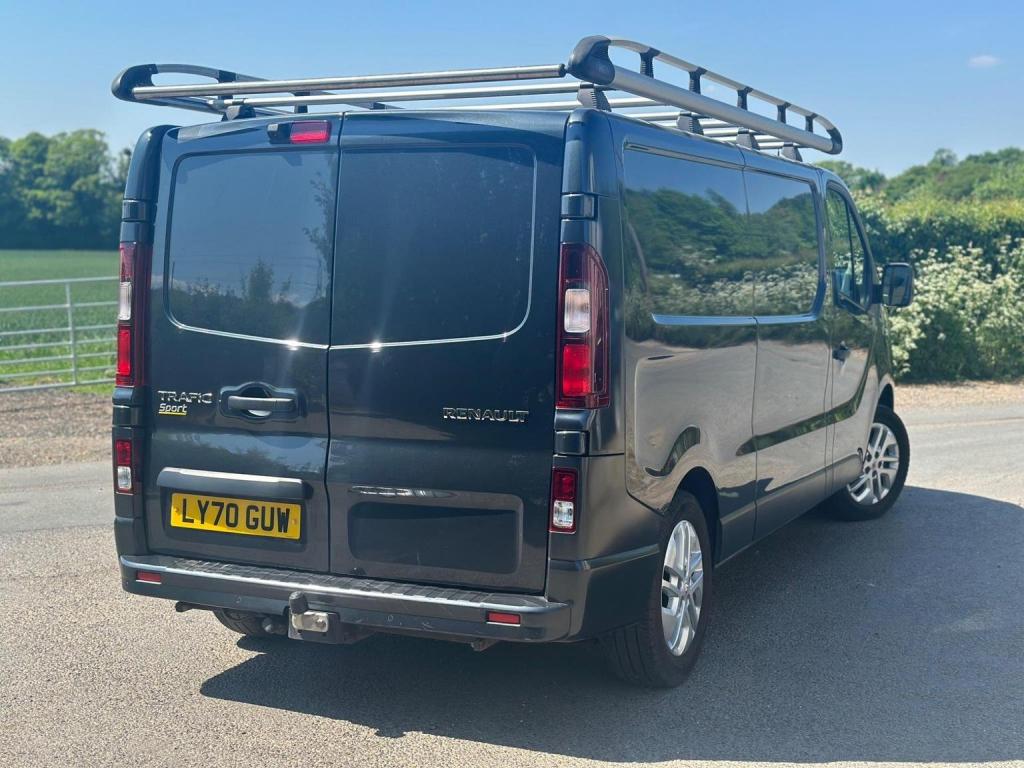 RENAULT TRAFIC
