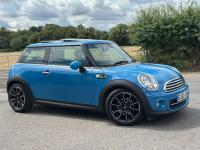 MINI HATCH