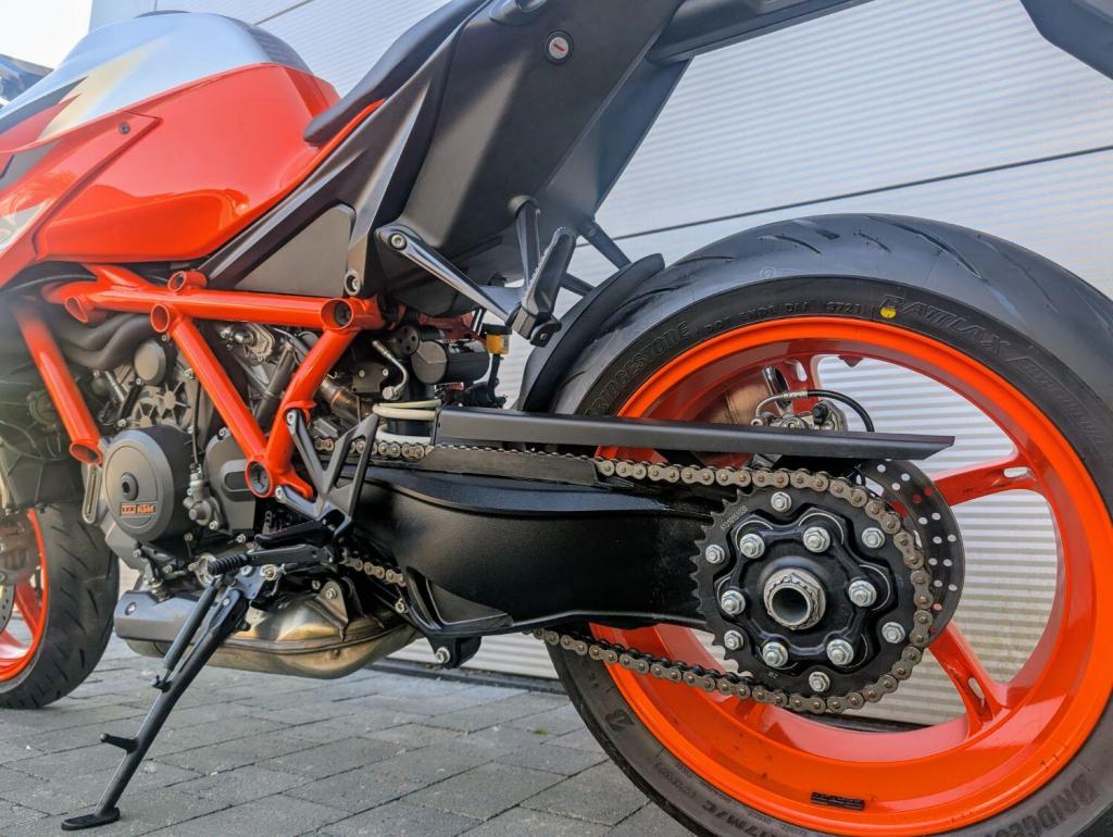 KTM 1290 SUPER DUKE R