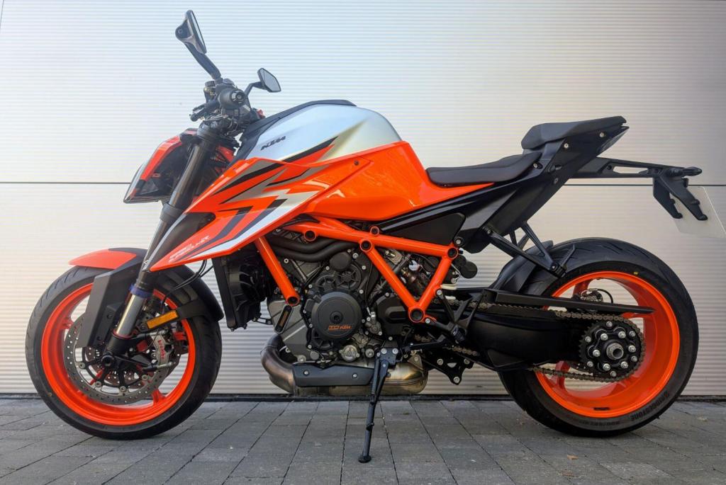 KTM 1290 SUPER DUKE R