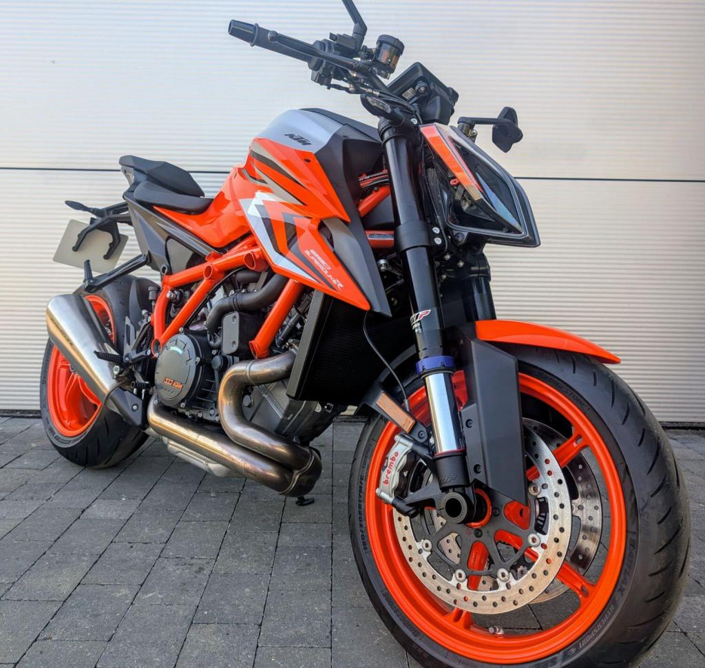 KTM 1290 SUPER DUKE R