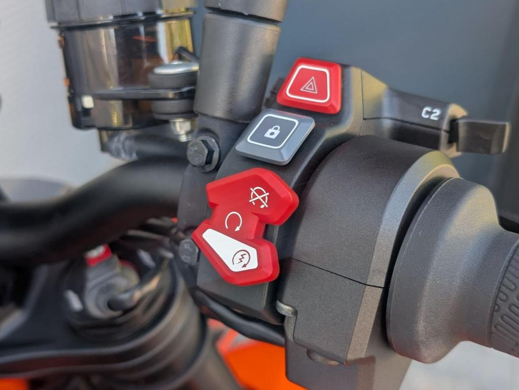 KTM 1290 SUPER DUKE R