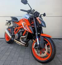 KTM 1290 SUPER DUKE R