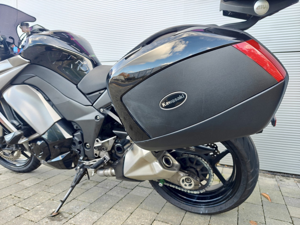 KAWASAKI Z1000