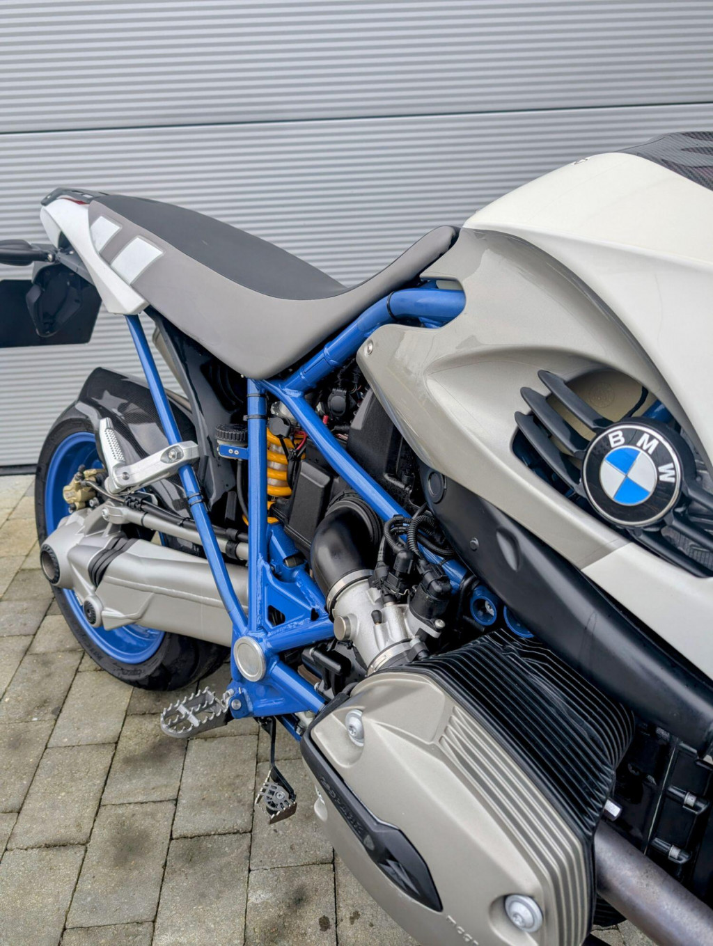 BMW HP2