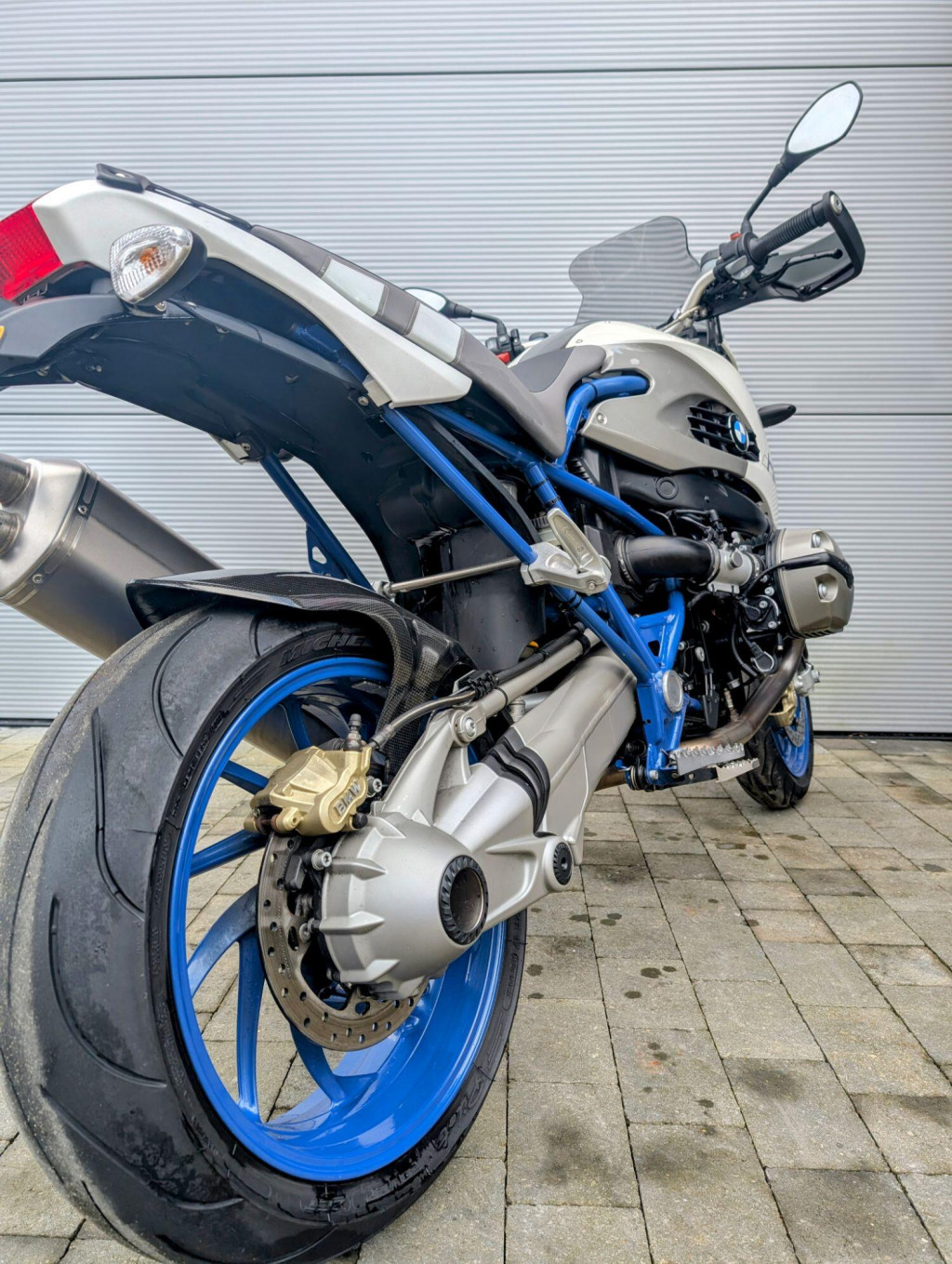 BMW HP2