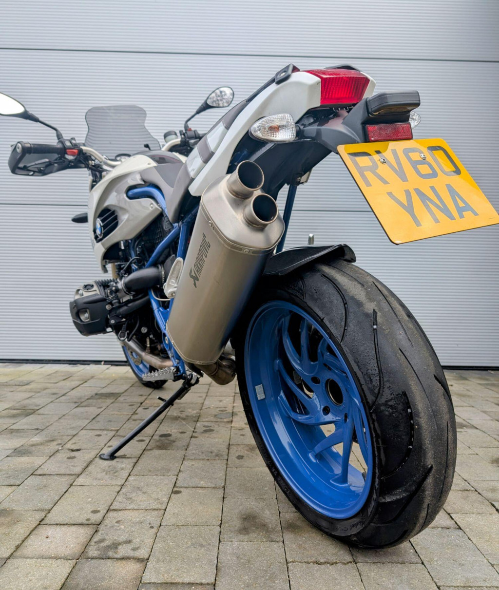BMW HP2