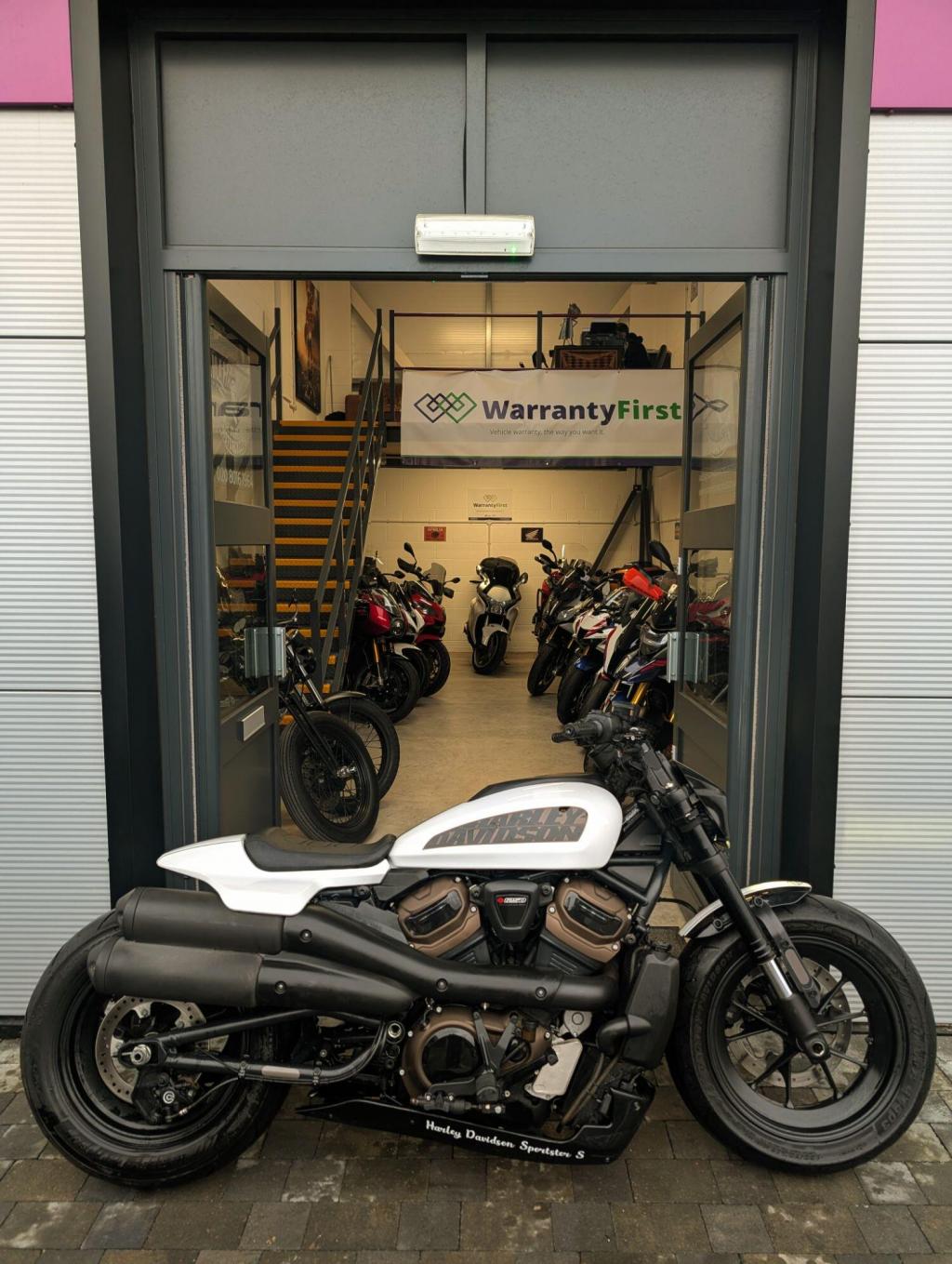 HARLEY-DAVIDSON Sportster