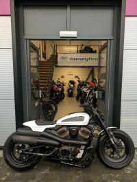 HARLEY-DAVIDSON Sportster