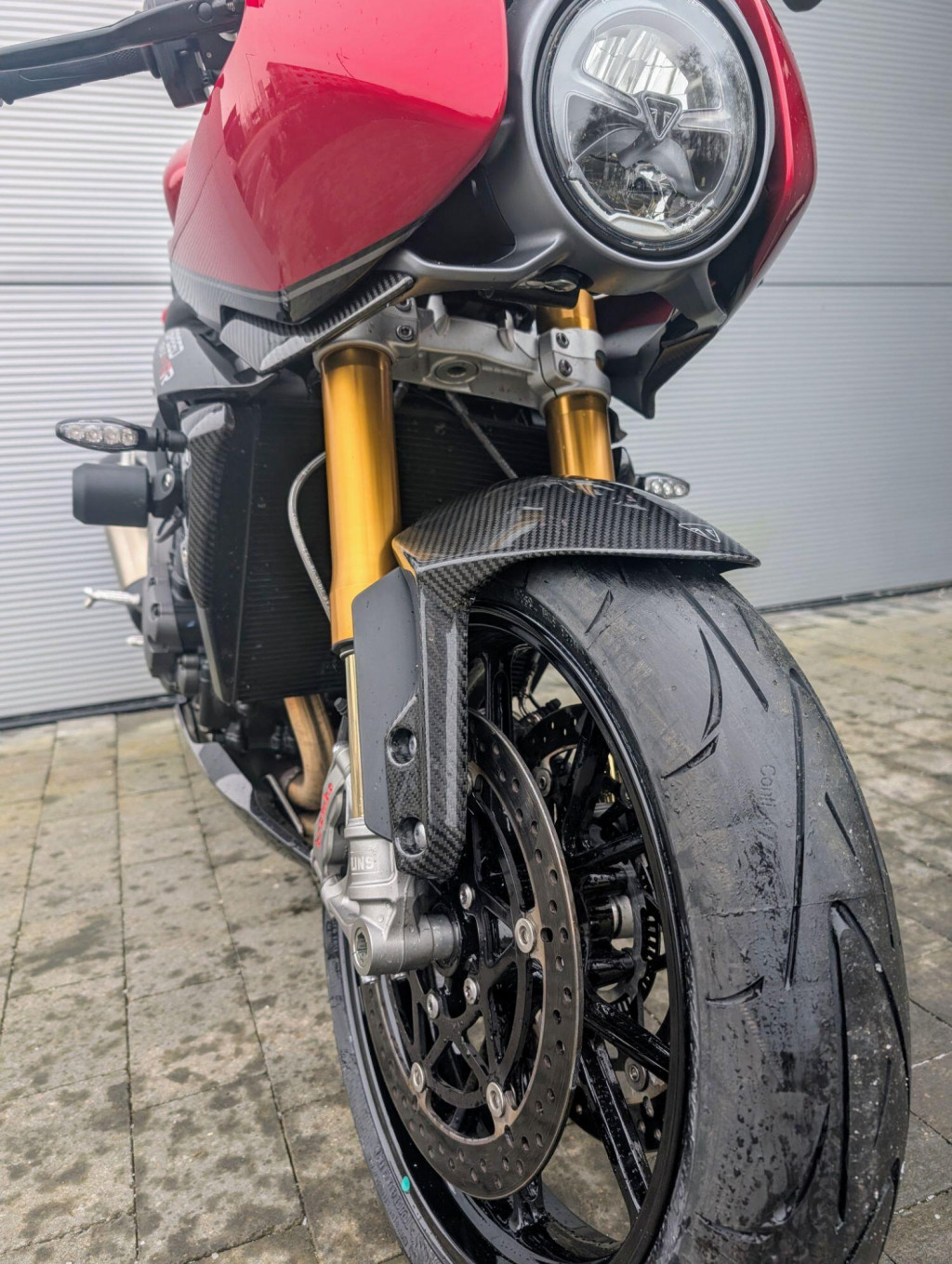 TRIUMPH SPEED TRIPLE 1200