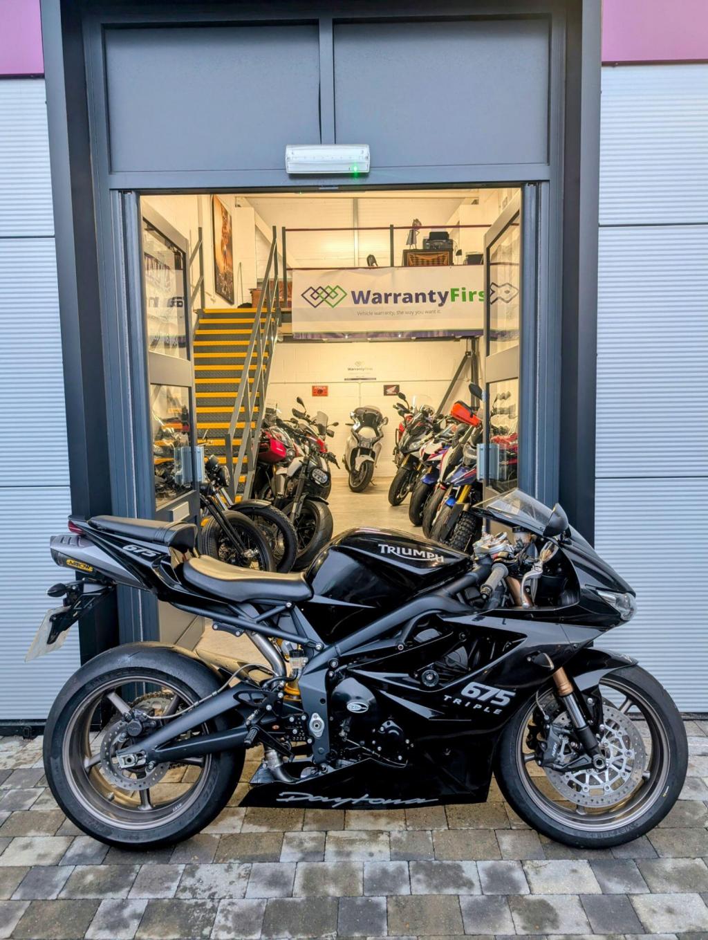 TRIUMPH DAYTONA 675