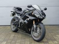 TRIUMPH DAYTONA 675