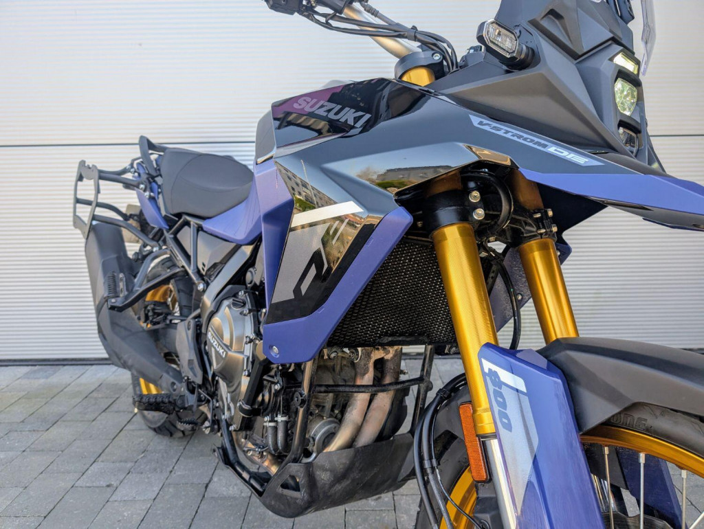 SUZUKI V-STROM