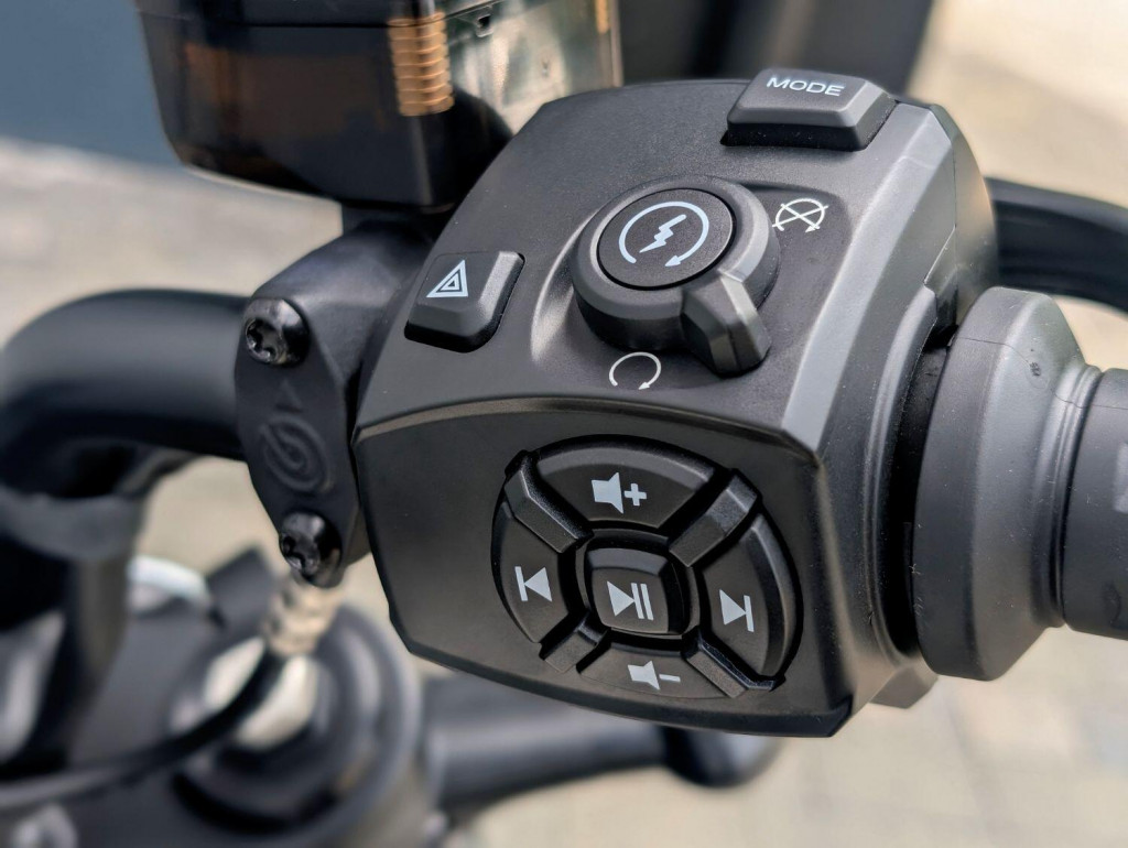 HARLEY-DAVIDSON Sportster