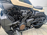 HARLEY-DAVIDSON Sportster