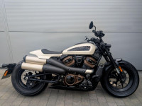 HARLEY-DAVIDSON Sportster