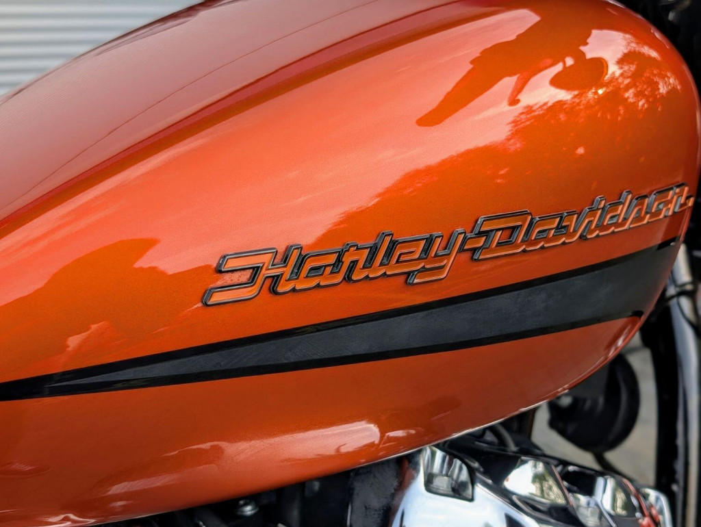 HARLEY-DAVIDSON Softail