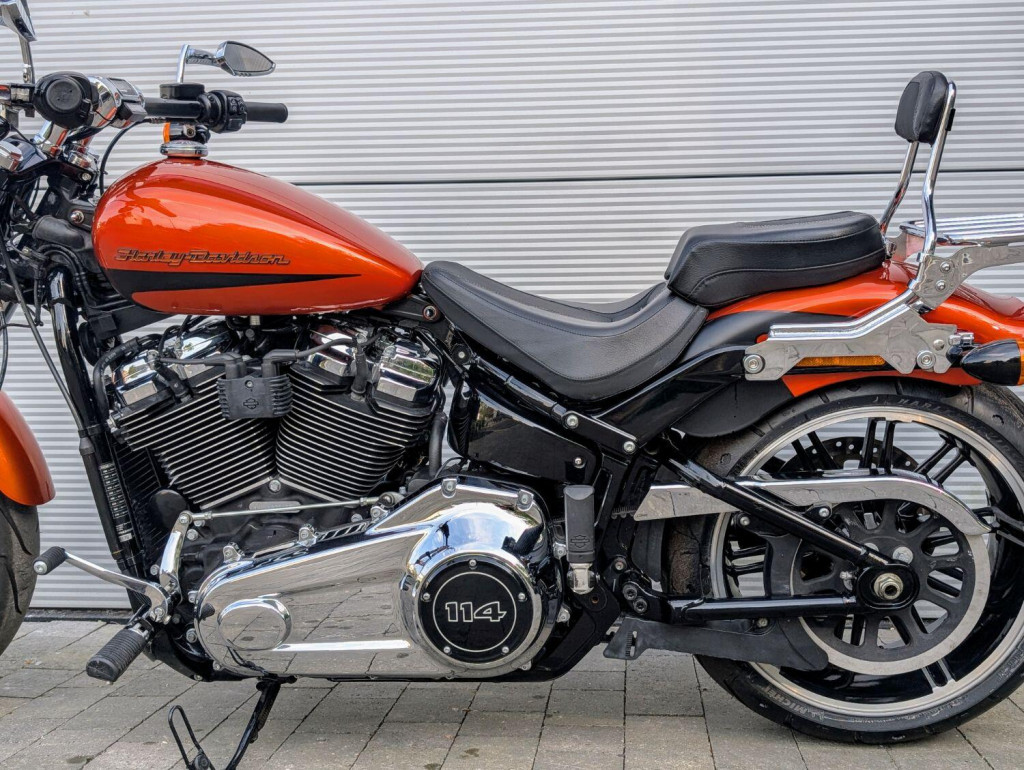 HARLEY-DAVIDSON Softail