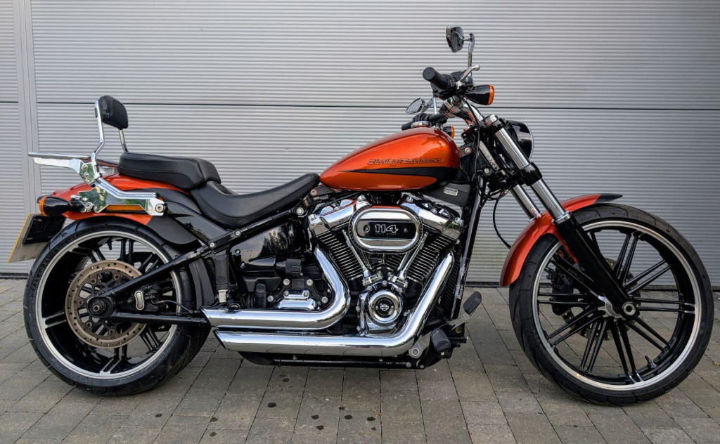 HARLEY-DAVIDSON Softail