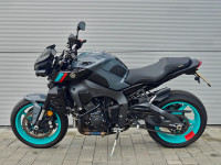 YAMAHA MT-10