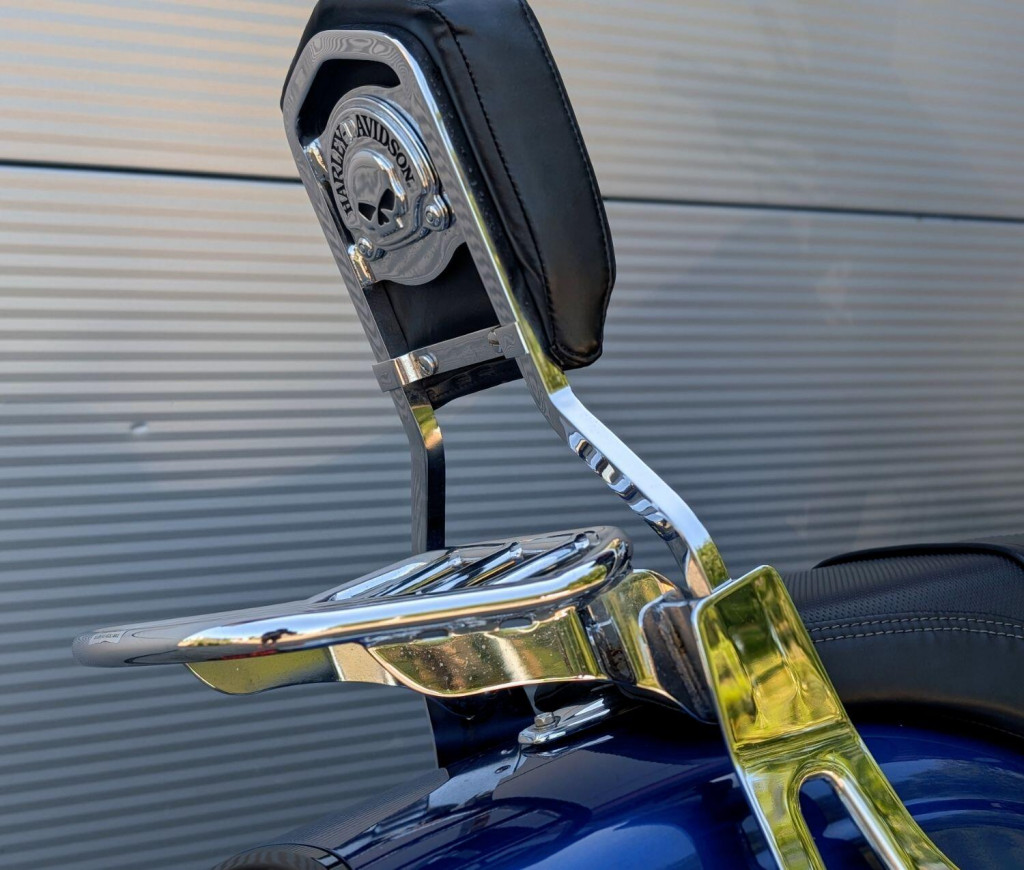 HARLEY-DAVIDSON Dyna