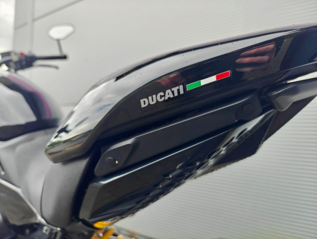 DUCATI DIAVEL
