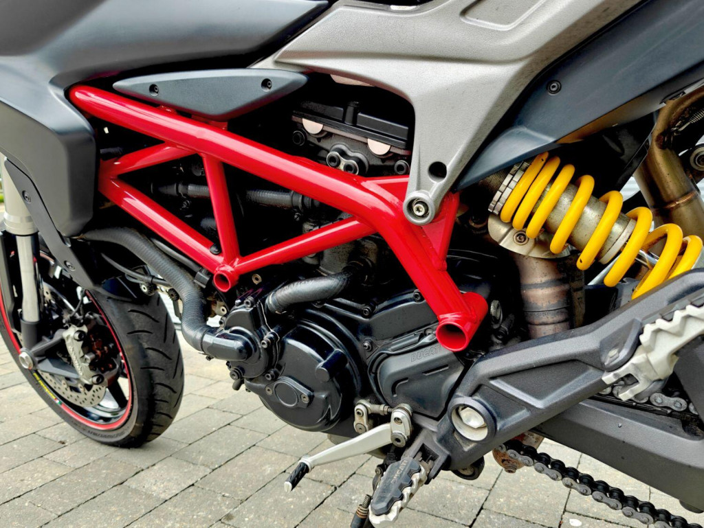 DUCATI Hypermotard
