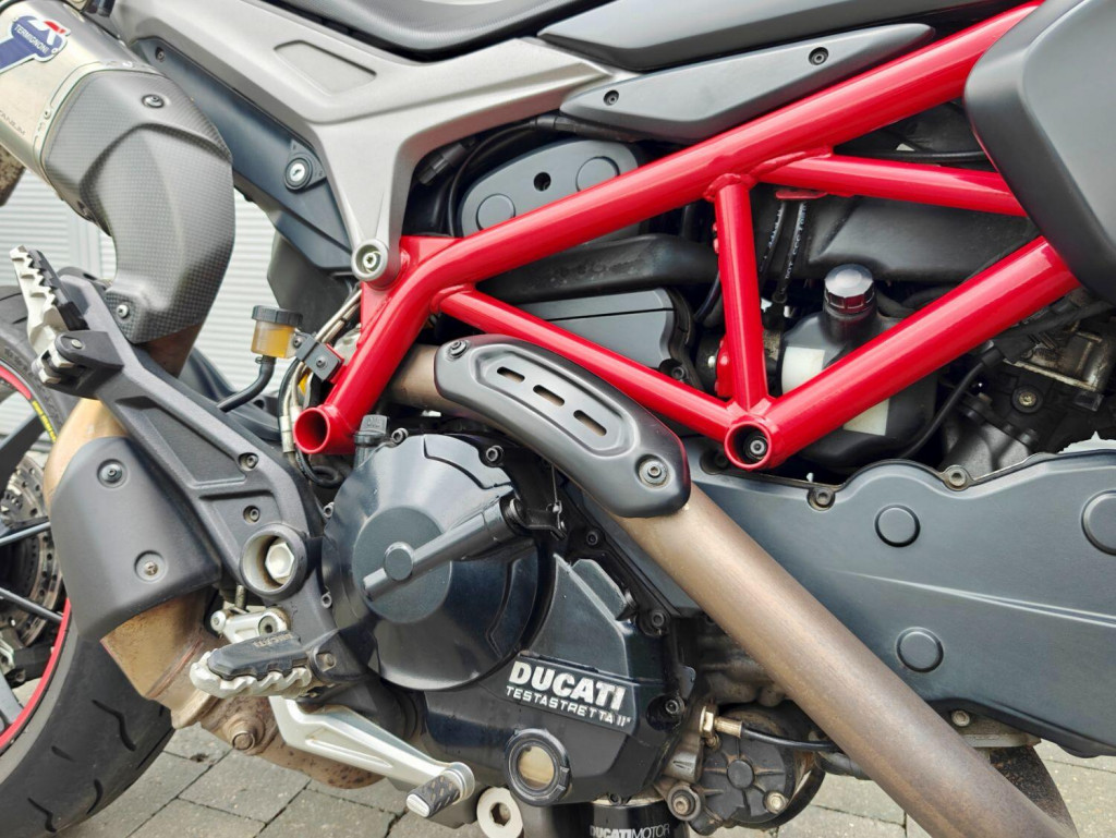 DUCATI Hypermotard