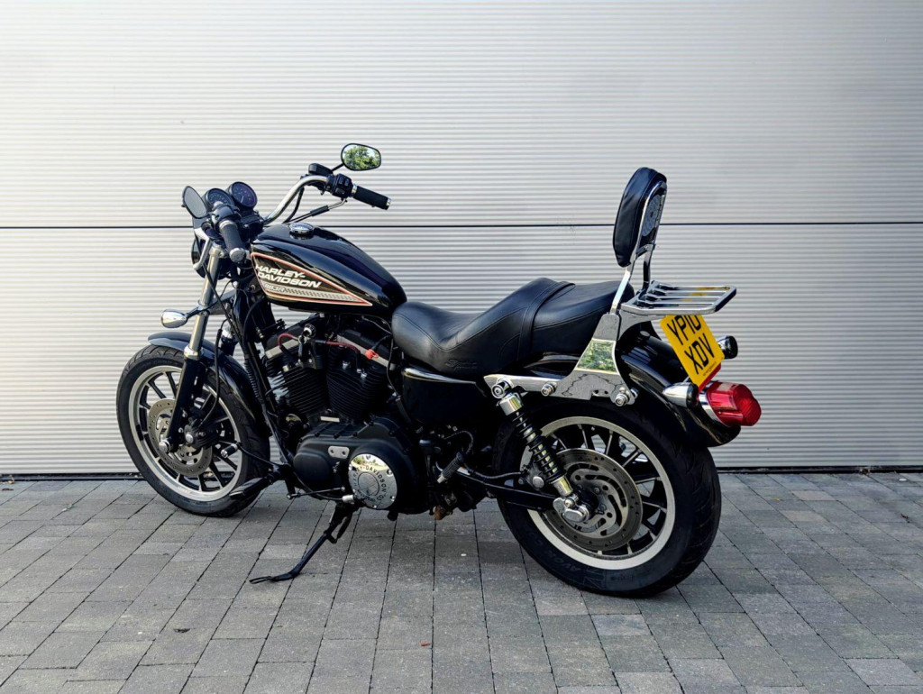 HARLEY-DAVIDSON Sportster