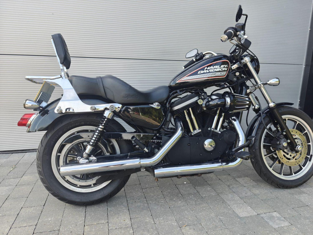 HARLEY-DAVIDSON Sportster